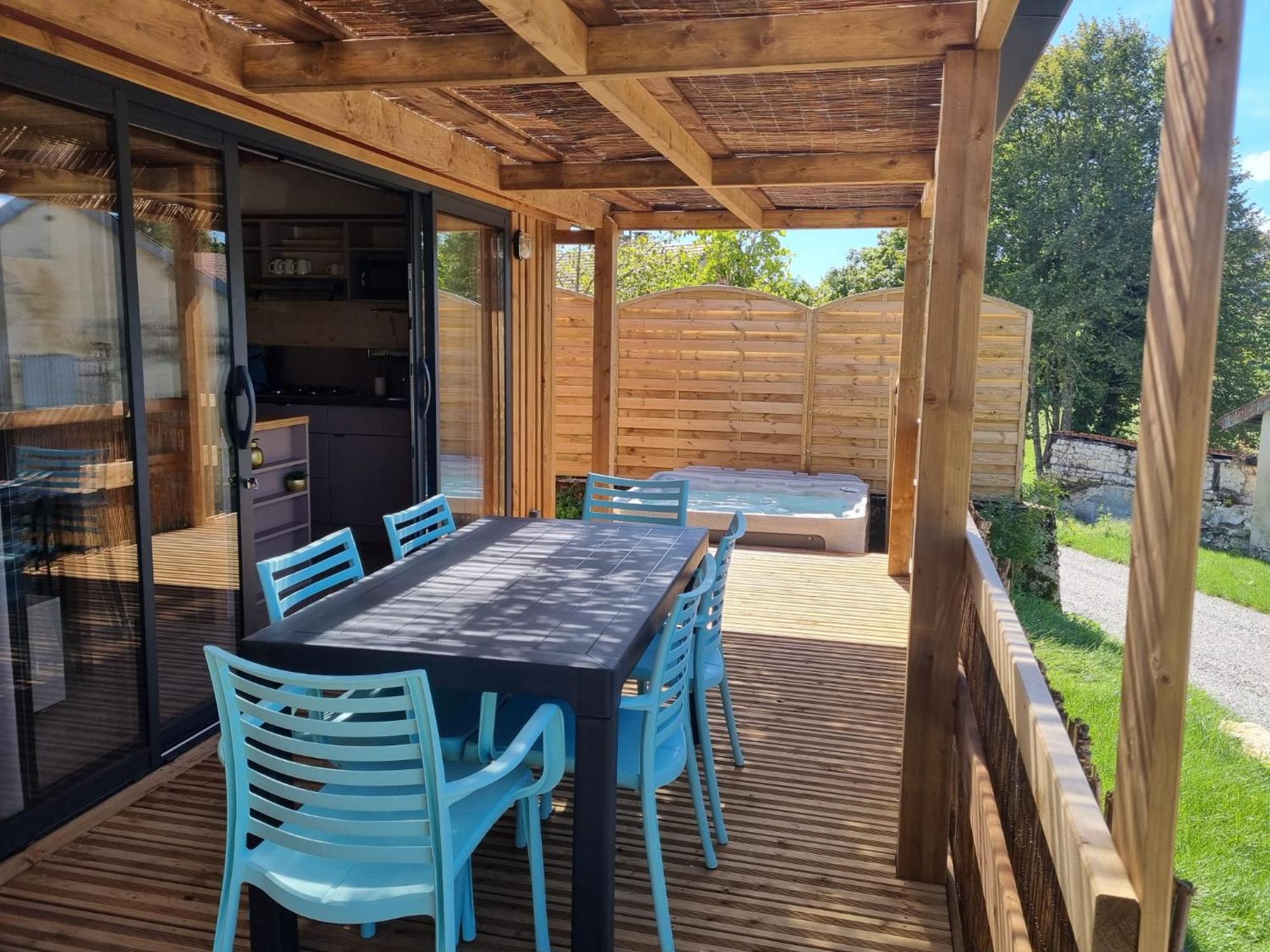 Les Lodges D'Emeraude Maisod Экстерьер фото