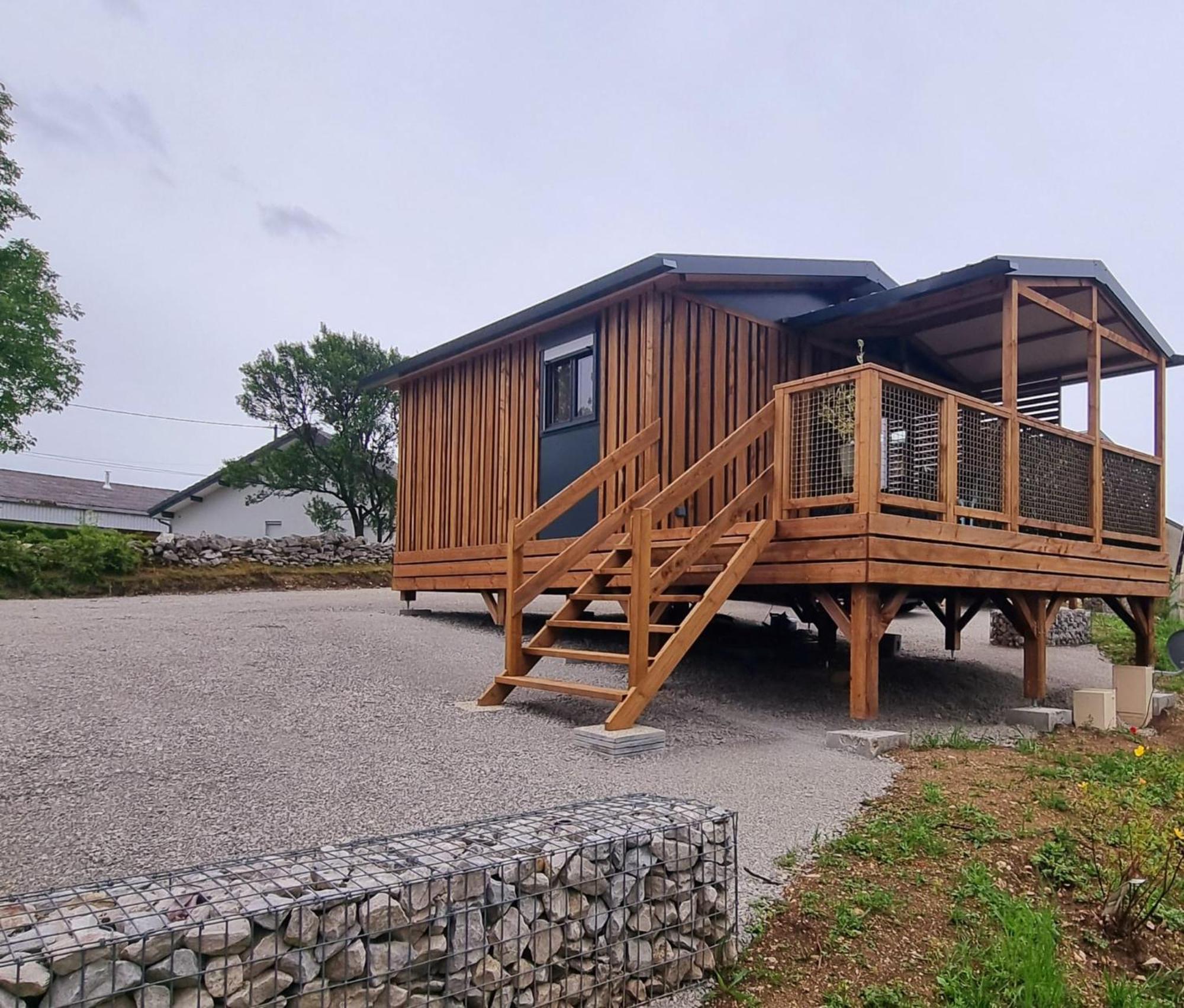 Les Lodges D'Emeraude Maisod Экстерьер фото